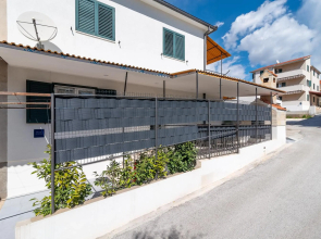 Apartment Radić-perfect location for summer activities