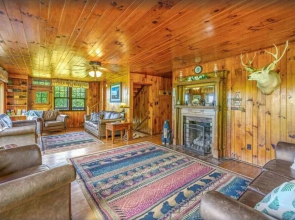 Little Greenbriar Lodge 13 Bedroom Cabin by RedAwning