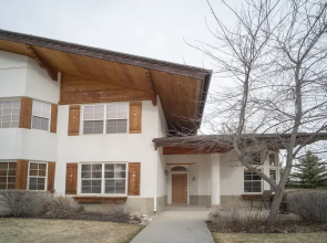 Family Vacation~heated In/out Pool, Tubing & Ice Skating 719 3 Bedroom Townhouse by RedAwning