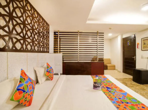 Fabhotel White Klove