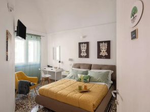 Madre Terra Airport Rooms and Suites
