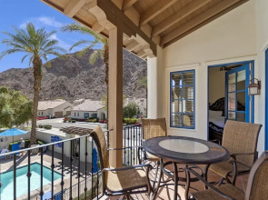 Luxurious 2 Story Townhome - Newly Remodeled! 3 Bedroom Condo by RedAwning