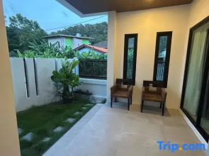 Luxury 4BR Private Pool Villa + Sunset Rooftop