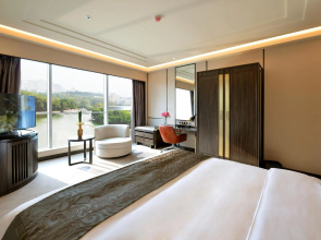 Fuzhou Lakeside Hotel