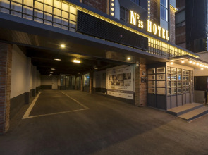 No. 25 Hotel