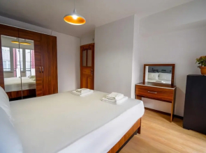 Central Flat With Balcony and Terrace in Muratpasa
