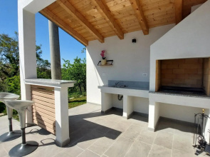 Villa Amoena with pool and sauna near Novigrad