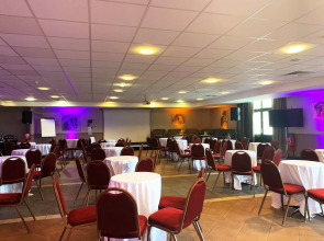 Campanile Val de France