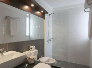 27 Suites Apart Hotel