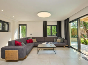 Hedera Estate, Villa Hedera