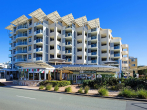 ULTIQA Shearwater Resort