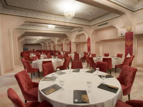 Le Chateau Lambousa Hotel