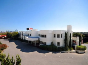 Belmont Hotel