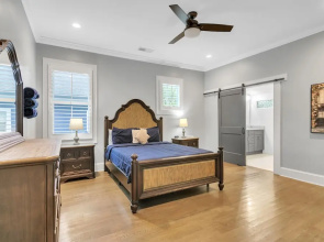 Modern Atlanta Getaway - Close To Downtown! 4 Bedroom Bungalow by Redawning