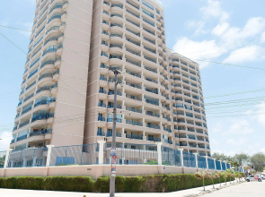 Beach Village #403 - Praia do Futuro por Carpediem