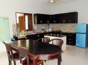 Uma Loka Villa
