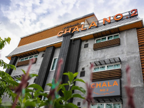 Chala Number 2 Art and Gallery House