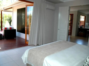 Trito Oceans Edge Luxury House