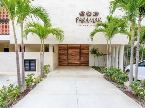 Swim Up Apartment P003