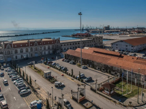 #Halu! - Spacious Home with Sea View