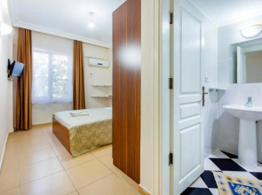 WEEKLY rent of 2+1 apartment 250 m from the sea and in center of all need/Alanyas