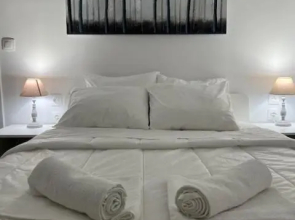 Peter & Paul white house