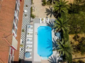 Rose Club Hotel