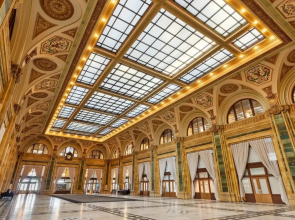 Placemakr Downtown Pittsburgh at The Pennsylvanian