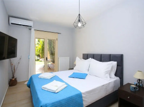 Villa Yiorgos Heated Pool Seaview