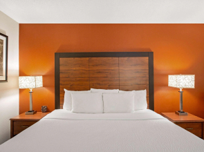 La Quinta Inn by Wyndham Auburn Worcester