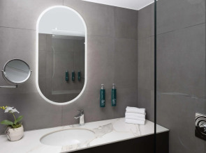 The Point Hotel & Suites