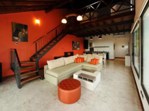 Las Piedras VIP Lodging