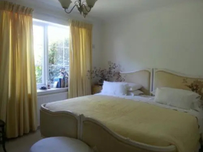 Folly Studio Bed & Breakfast