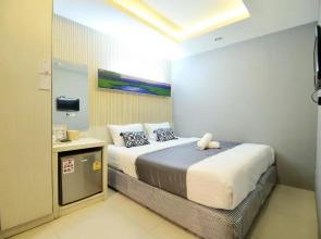 De Lux Bangkok Hotel