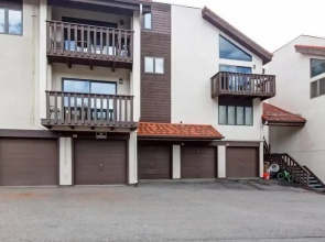 2-225 Eagle Dr Unit 8B Summer Only