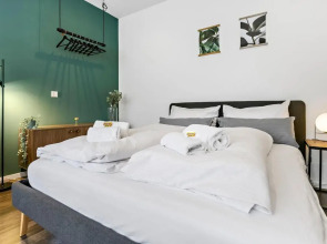 BRIGHT - Spacious Studio for 4 - Kitchen - Parking