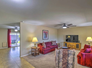 Pet-friendly Arizona Escape: Golf & Hike Nearby!