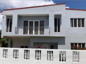 Stunning 3-bed Apartment in Rodney Bay