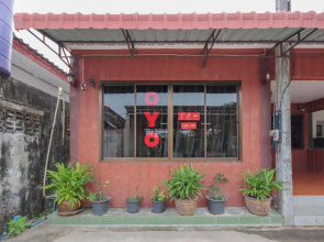 OYO 75331 Hareeya Hotel