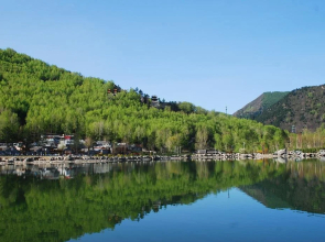 Wutai Mountain Chun Nuan Hua Kai Youth Hostel