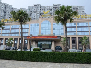 Chengdu Cannes Holiday Inn Hotel