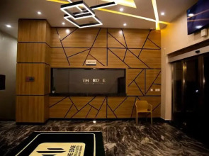 The Edge Hotel and Suites