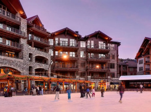 Luxury Top Floor Residence in the Village at Northstar - Catamount 403