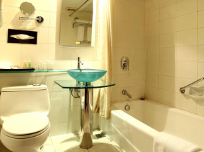 Bell Tower Hotel Xian