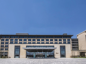 Q-Box Hotel Shanghai Sanjiagang