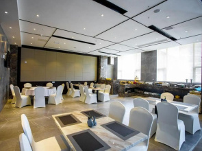 Ruiling Hotel (Kaili Huancheng East Road)