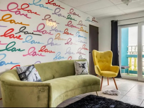 Choose Love 3br Wbalcony Near Beach Night Life