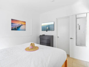 Little Paradise #4 - Blenchi