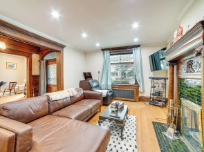 Spacious Pittsburgh Rental: Walk to Frick Park!