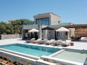 Nysa Luxury villa 1